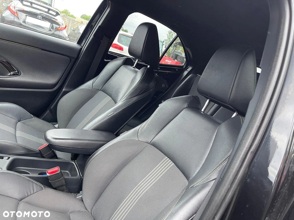 Toyota Yaris Cross 1.5 VVT-i AWD-i Premiere Edition - 26