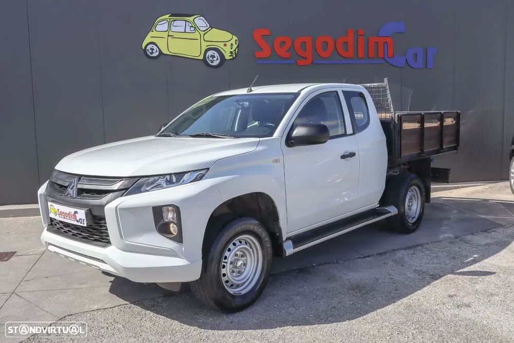 Mitsubishi L200 2.3 DI-D Club Invite Strakar Look 4WD - 1