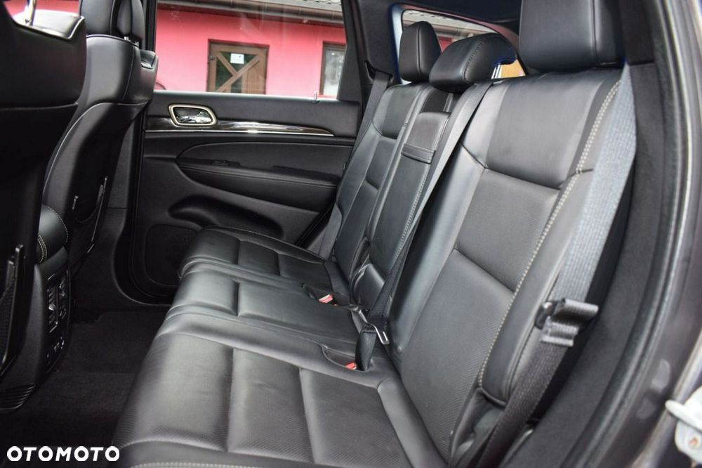 Jeep Grand Cherokee - 14