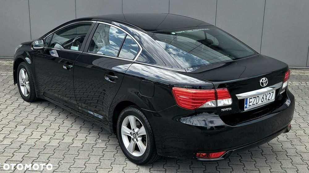Toyota Avensis 2.0 D-4D Sol - 4