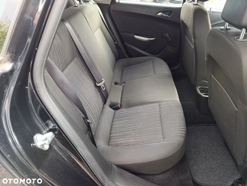 Opel Astra 1.6 Design Edition - 9