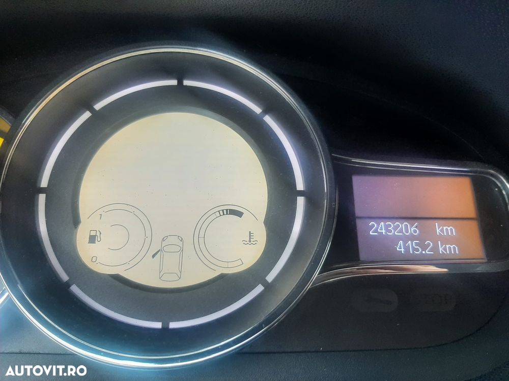 Renault Megane 1.9 dCi Privilege - 6