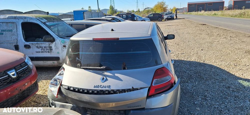 Dezmembrez Renault Megane 2 - 6