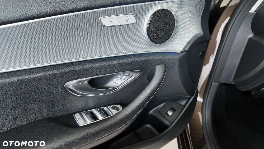 Mercedes-Benz Klasa E 200 T 9G-TRONIC Avantgarde - 14