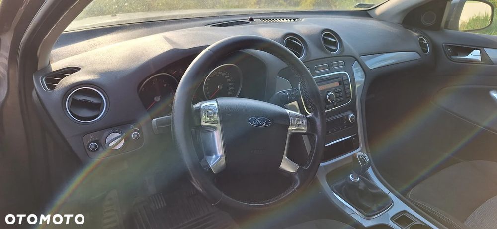 Ford Mondeo - 6