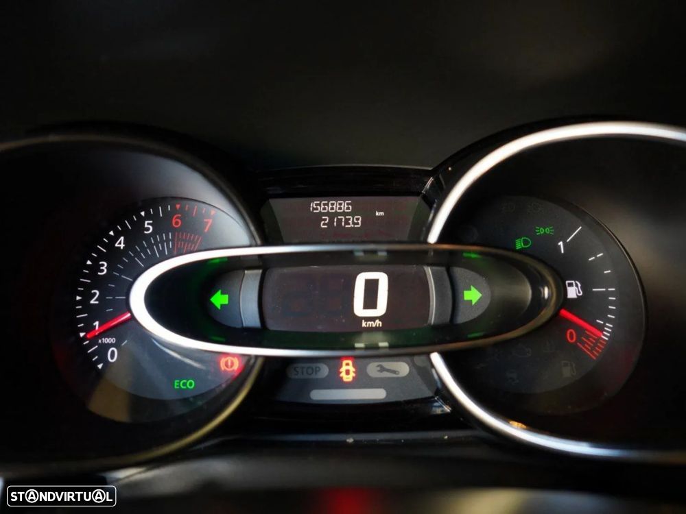 Renault Clio Sport Tourer - 13