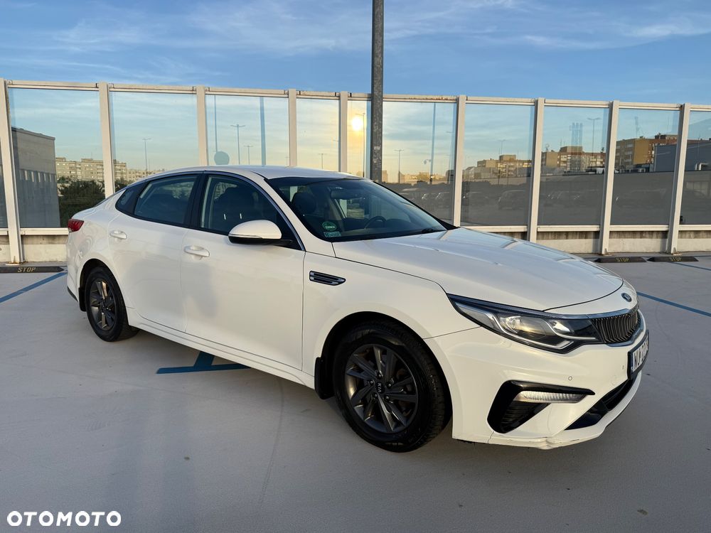 Kia Optima - 11