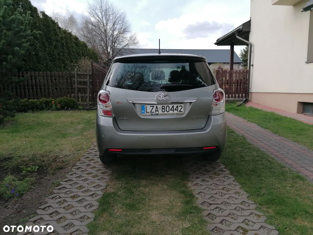 Toyota Verso 2.0 D-4D Active - 4
