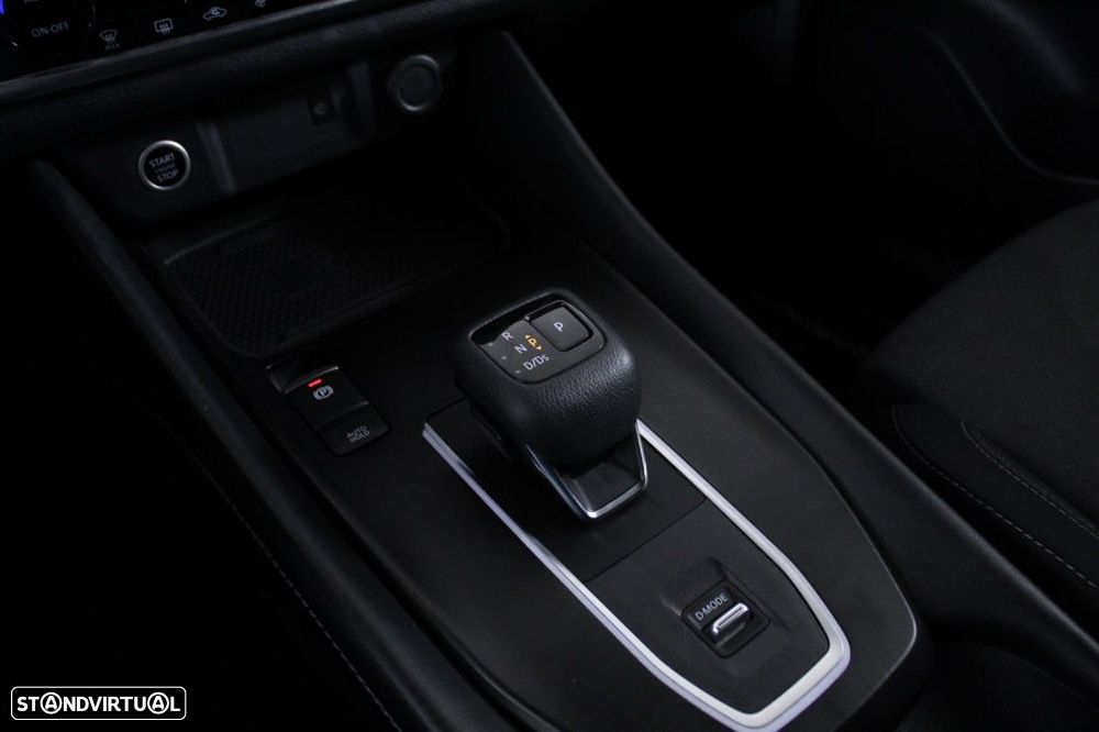 Nissan Qashqai 1.3 DIG-T N-Connecta LED Xtronic - 30