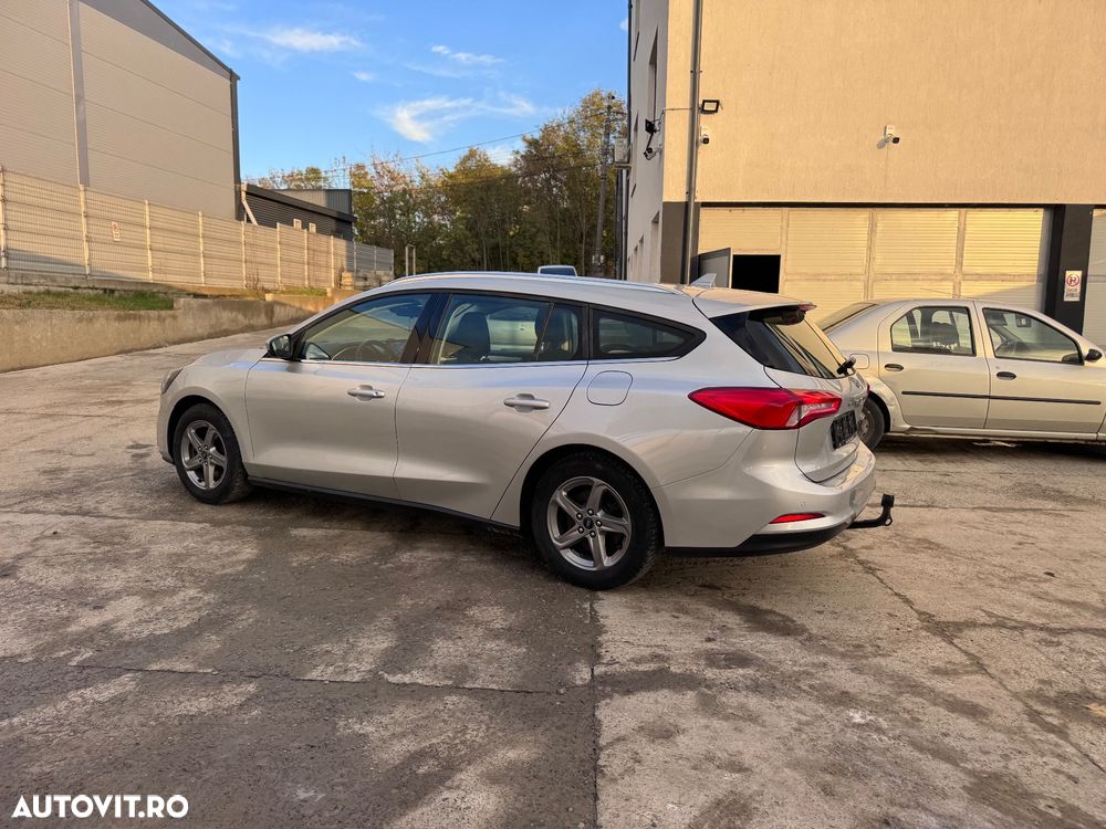 Ford Focus - 13