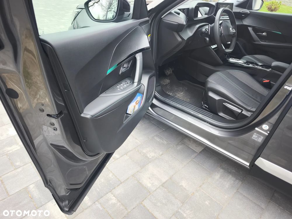 Peugeot 2008 BlueHDi 130 Allure S&S EAT8 - 2