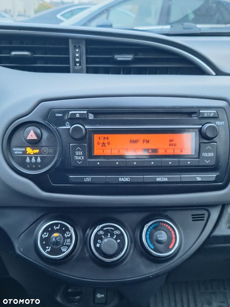 Toyota Yaris - 13