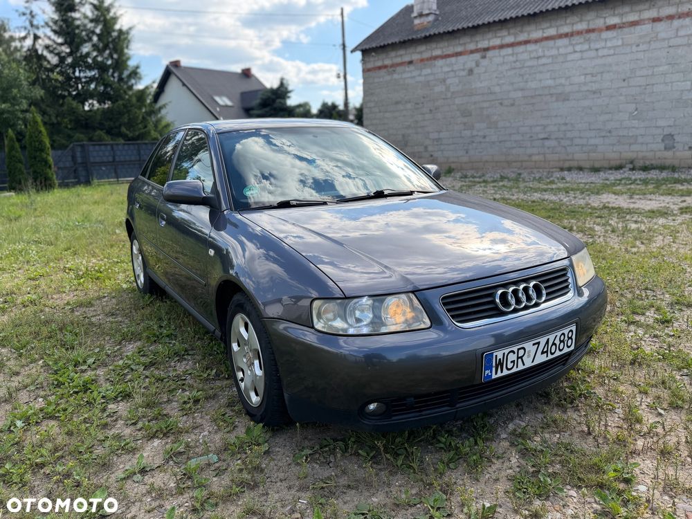 Audi A3 Sportback 1.8 Attraction - 2