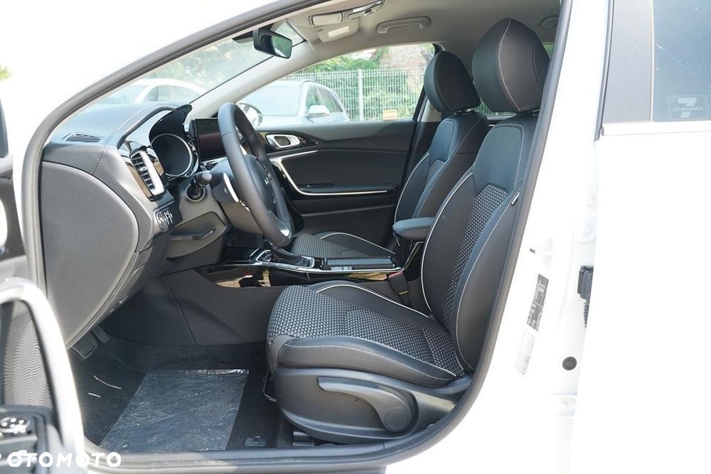 Kia Ceed 1.5 T-GDI Tribute DCT - 12