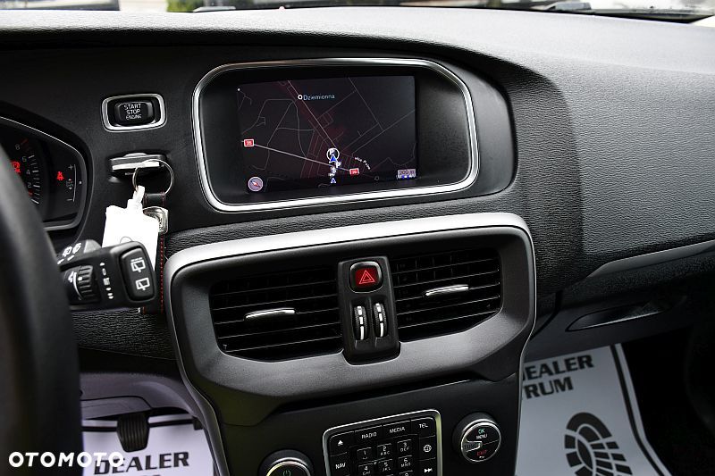 Volvo V40 T2 Momentum - 14