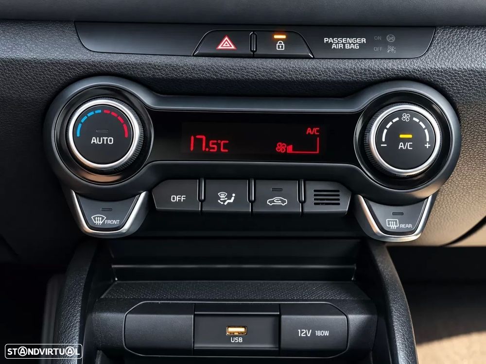 Kia Stonic - 12