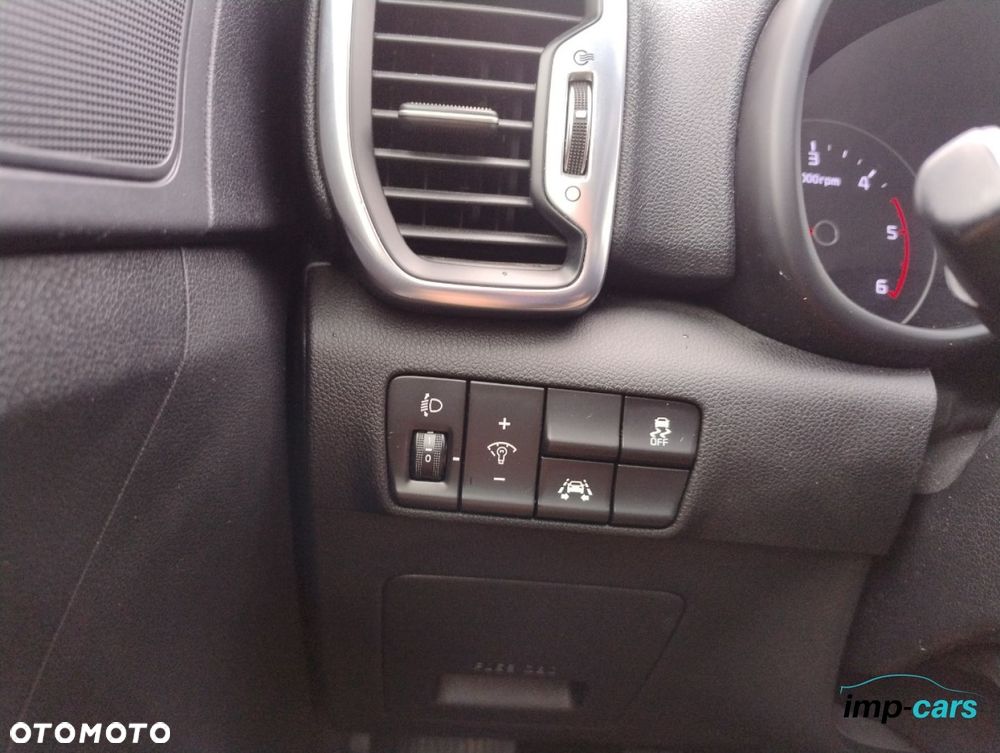 Kia Sportage - 14