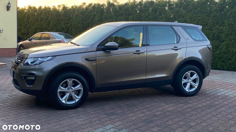 Land Rover Discovery Sport 2.0 D180 R-Dynamic - 5