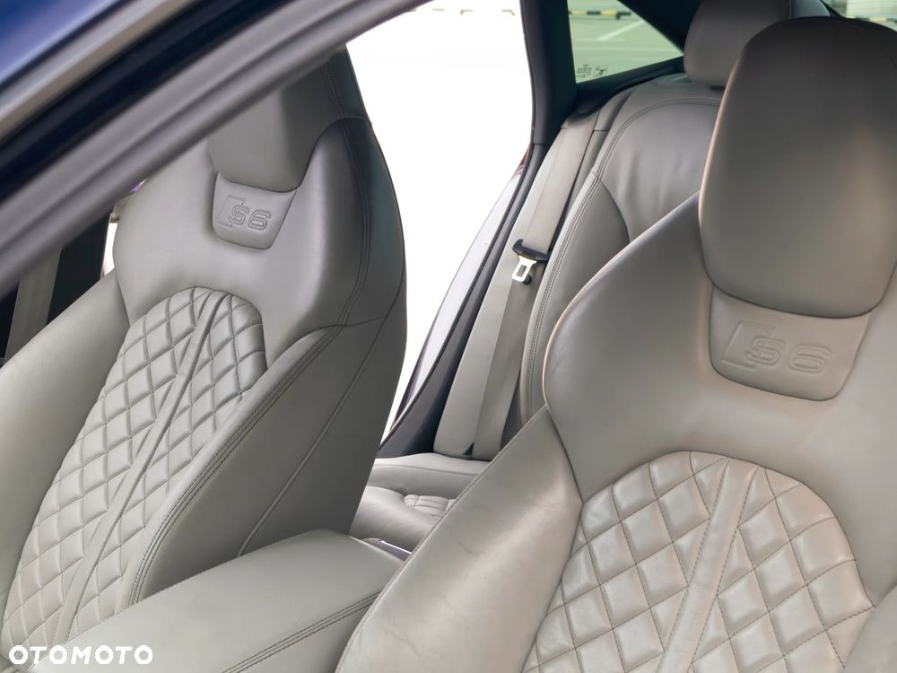 Audi S6 Limousine - 22