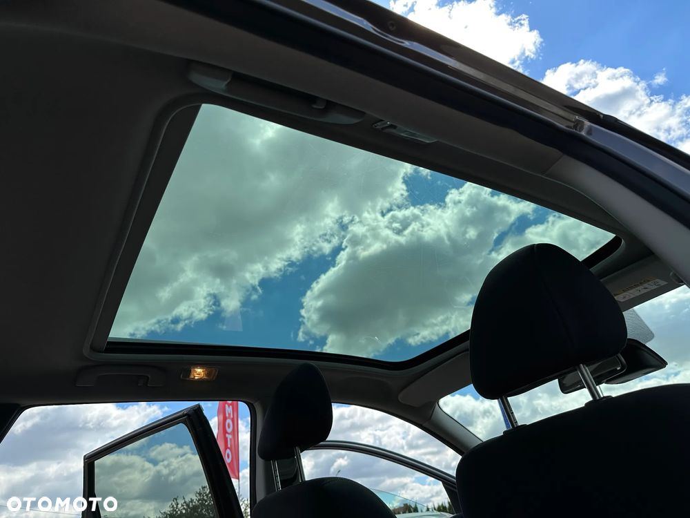 Nissan Qashqai - 25