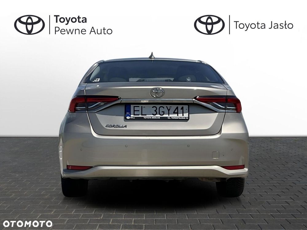 Toyota Corolla - 5