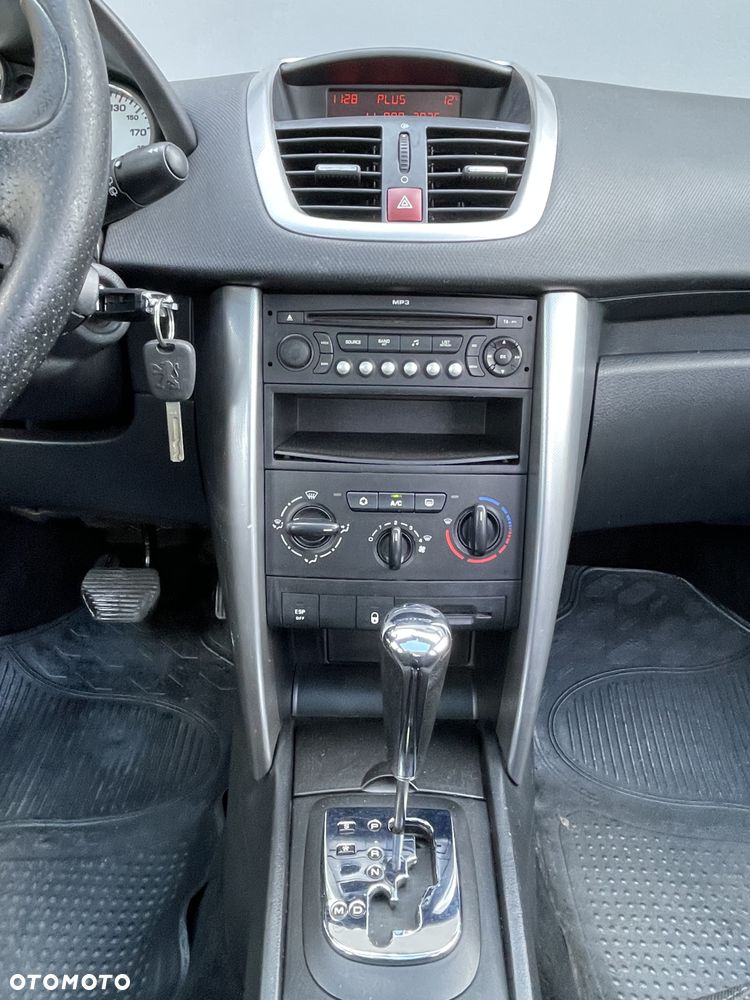 Peugeot 207 120 VTi Automatik Premium - 22