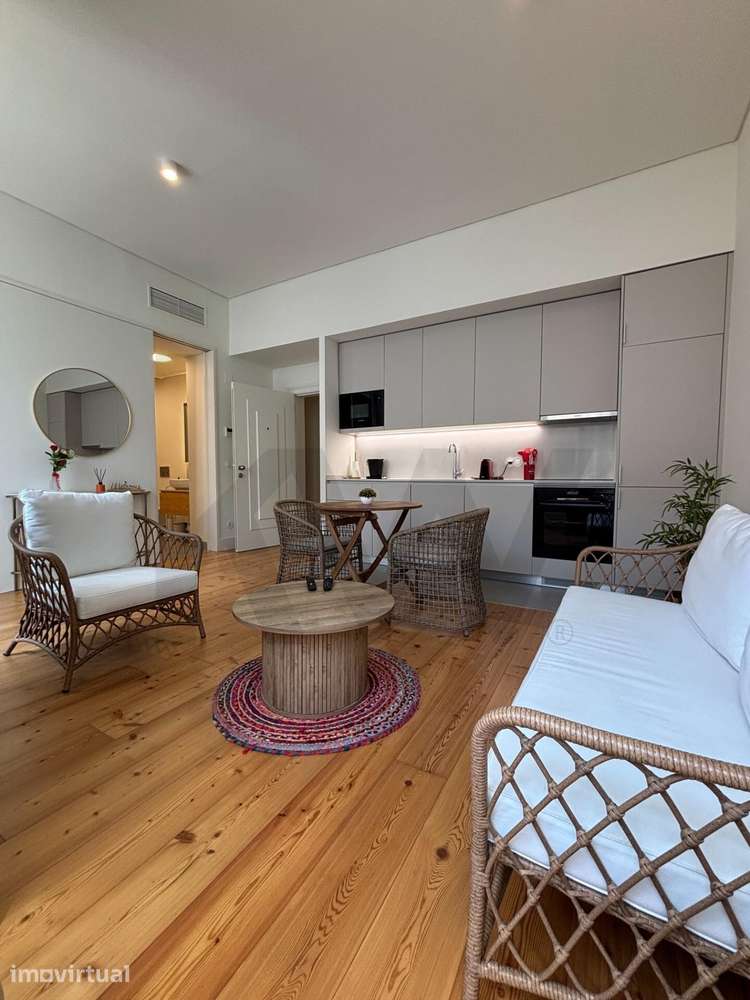 Apartamento T1 na Rua do Arsenal, Chiado - Grande imagem: 4/17