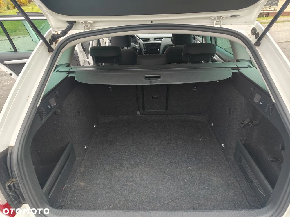 Skoda Octavia 2.0 TDI Clever DSG - 8