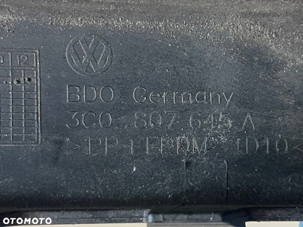Listwa zderzaka przód lewa prawa volkswagen Passat b6 - 4