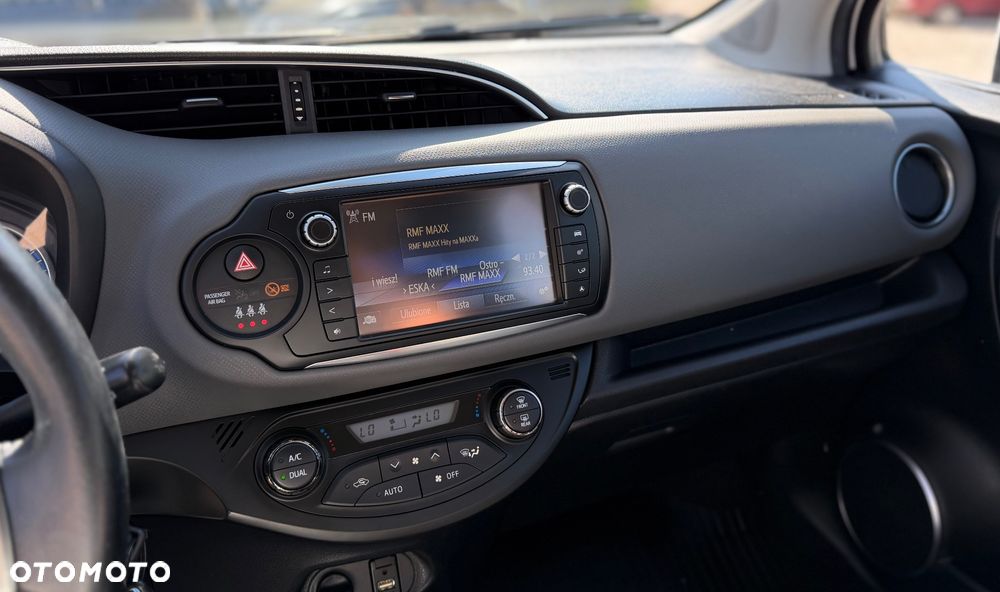Toyota Yaris - 22