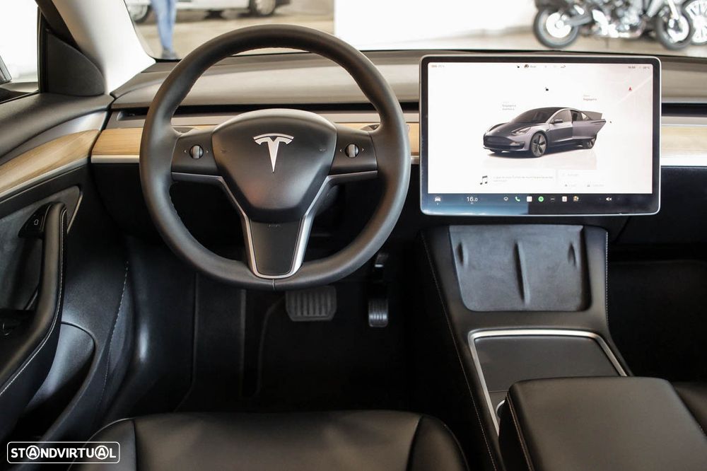 Tesla Model 3 Long Range Tração Traseira - 11