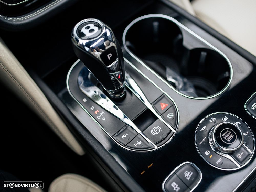 Bentley Bentayga W12 Mulliner - 36