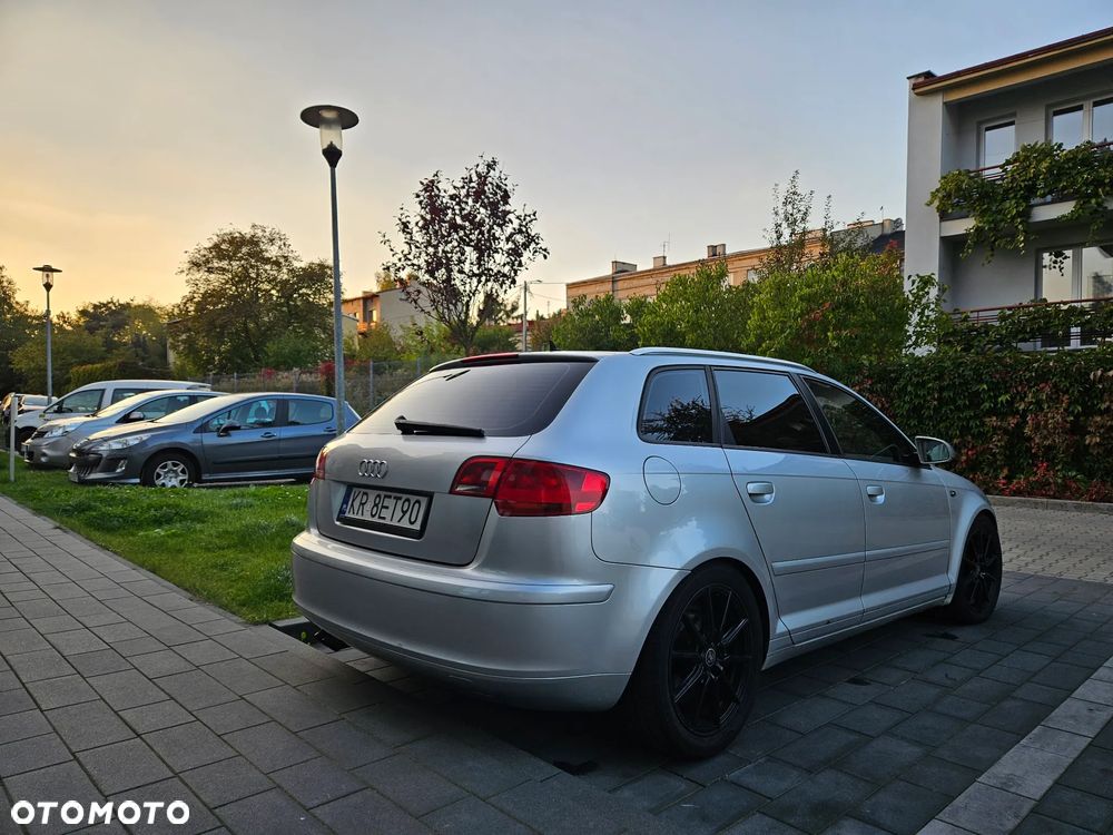 Audi A3 Sportback 2.0 TDI Ambition - 4