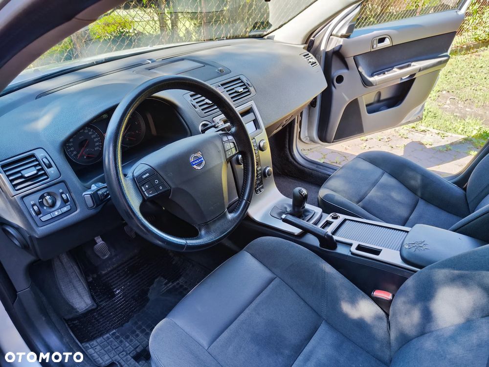 Volvo V50 1.6D - 10