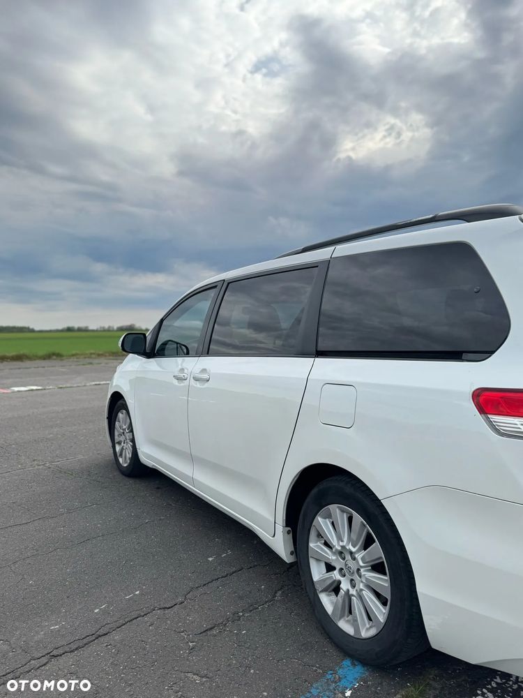 Toyota Sienna 3.5 V6 Limited AWD - 10