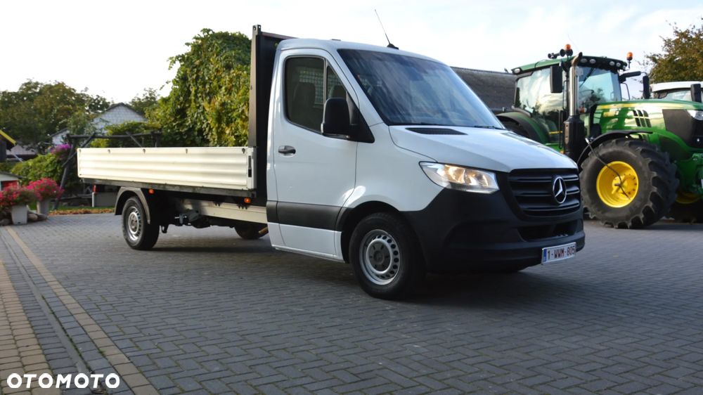 Mercedes-Benz SPRINTER - 11