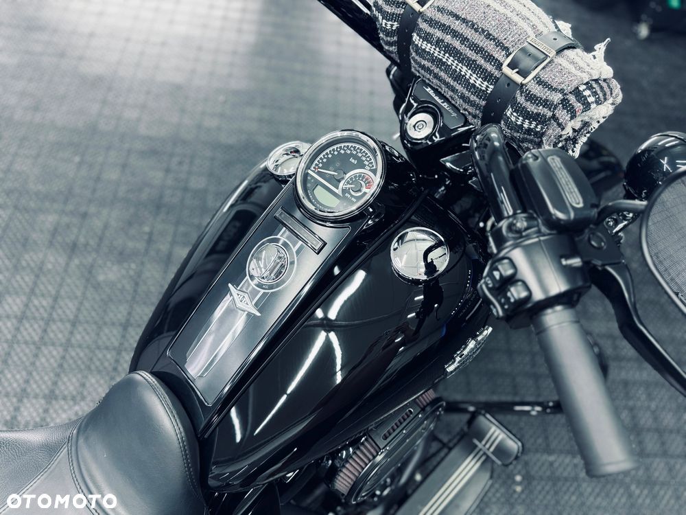 Harley-Davidson Touring Road King - 10