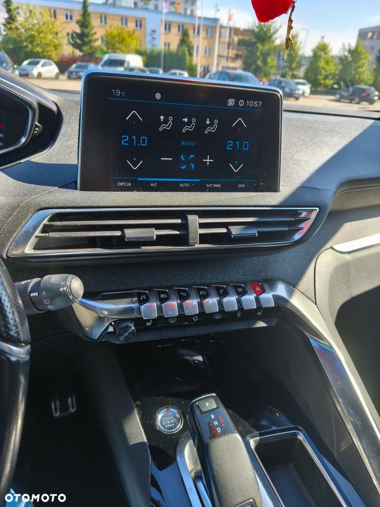 Peugeot 3008 1.2 PureTech Active S&S EAT6 - 12