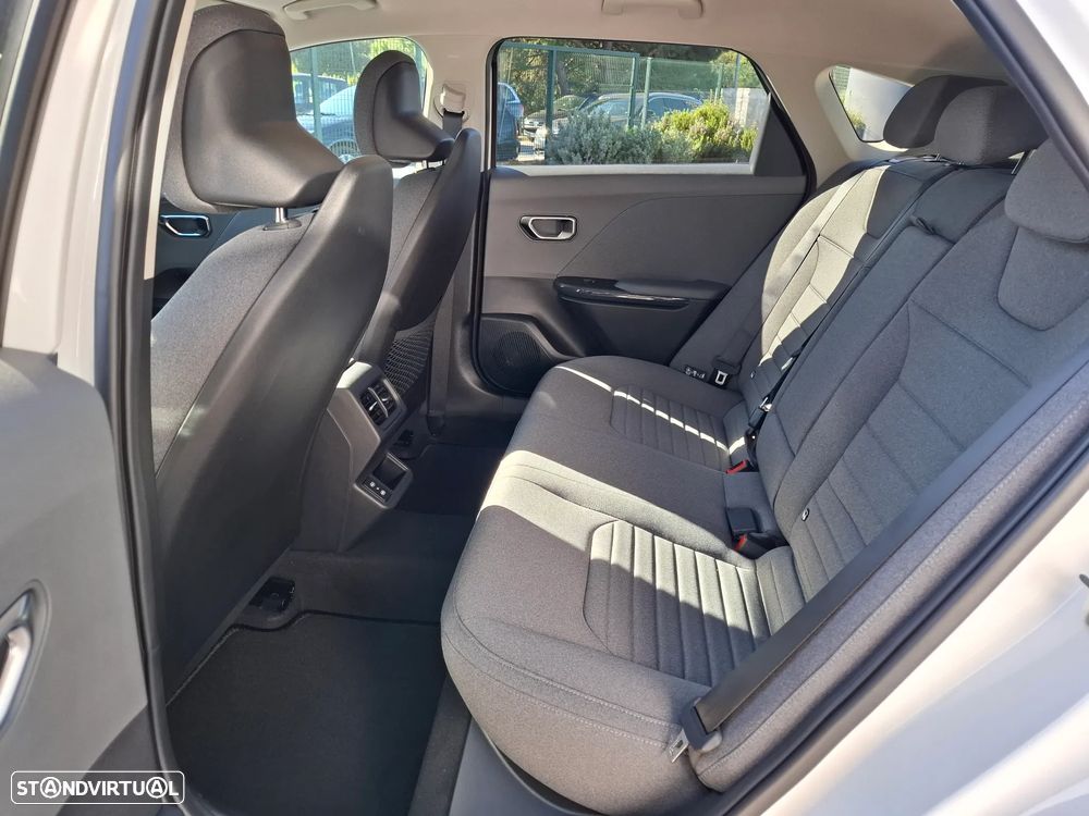 Kia K4 1.0 T-GDI Tech - 35