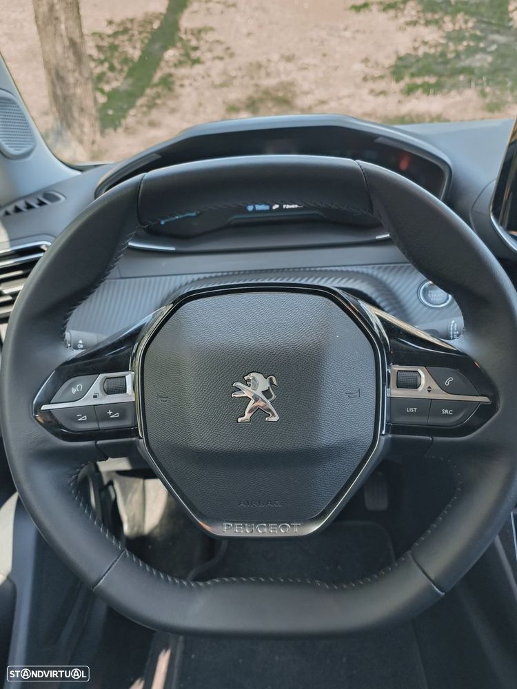 Peugeot e-2008 50 kWh Active Pack - 10