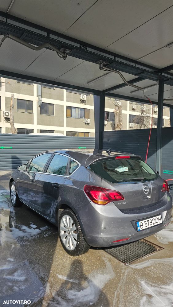 Opel Astra 1.4 - 4