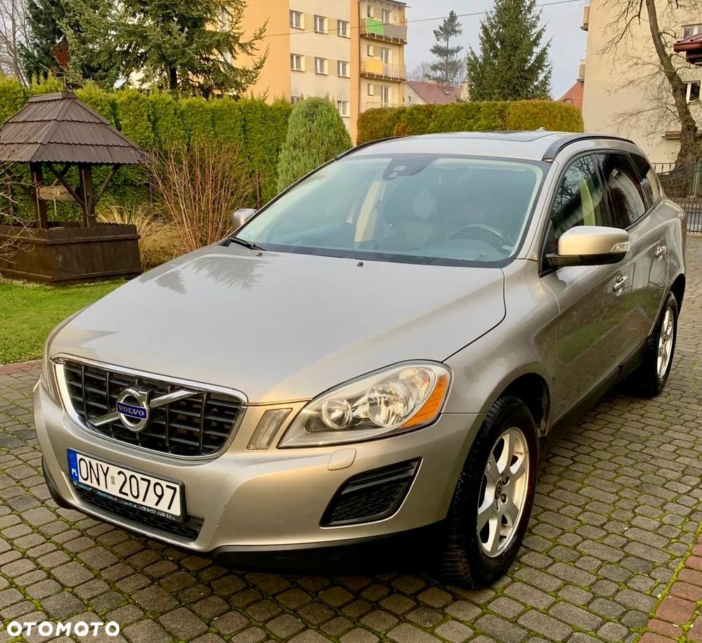 Volvo XC 60 2.4D AWD Momentum - 1