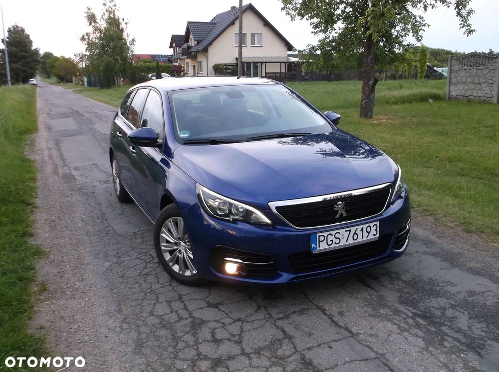 Peugeot 308 PureTech 130 GPF EAT8 Black Edition - 27