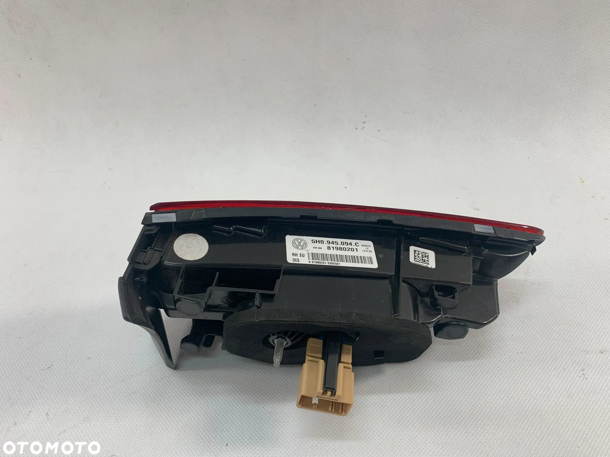 Image Volkswagen Golf 8 VIII hb Zadní výklopné světlo pravé zadní hatchback VW - 5H0945094C