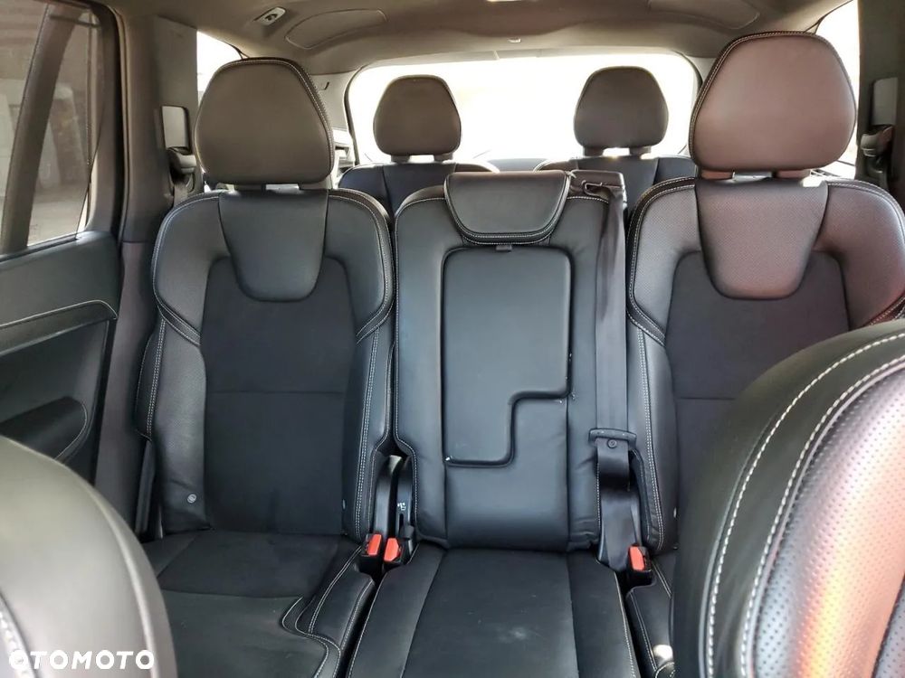 Volvo XC 90 - 10