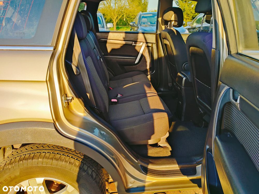 Chevrolet Captiva 2.4 2WD 7 Sitzer LS - 18