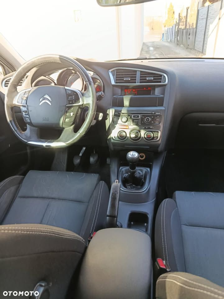 Citroën C4 VTi 95 Attraction - 5