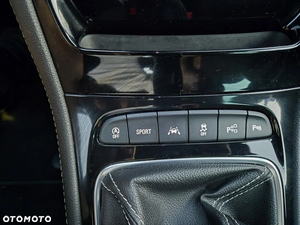 Opel Astra 1.4 Turbo Innovation - 14