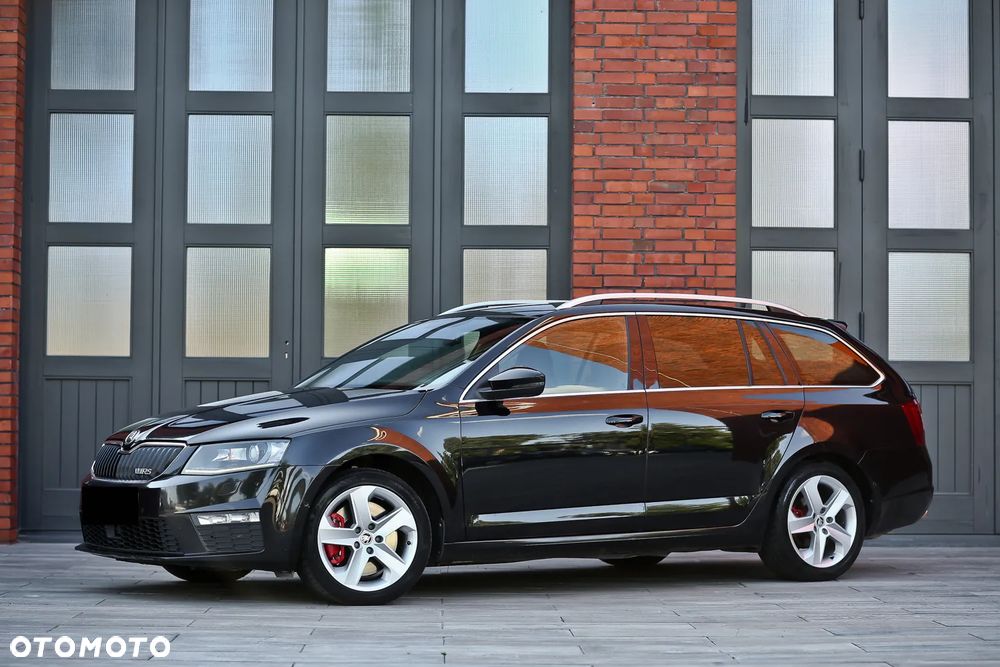 Skoda Octavia 2.0 TDI DSG RS - 8