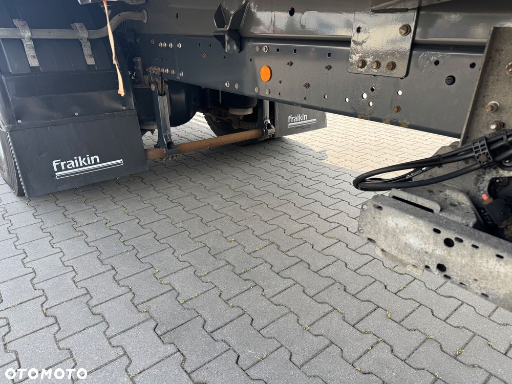 Iveco Eurocargo 190EL28 IZOTERMA 21palet WINDA Import Francja - 18